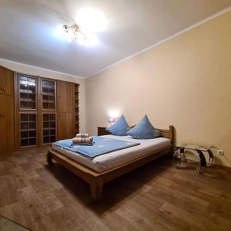 1-Room Luxury Apartment On Sobornyi Avenue 170-V, By Grandhome Zaporizhia Exteriér fotografie