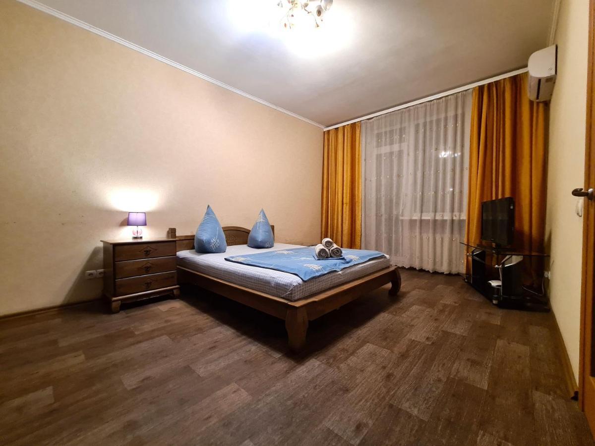 1-Room Luxury Apartment On Sobornyi Avenue 170-V, By Grandhome Zaporizhia Exteriér fotografie